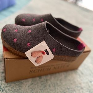 Haflinger pure 100%wool clogs, size 8, brand new